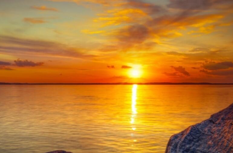 海边玩的心情发朋友圈