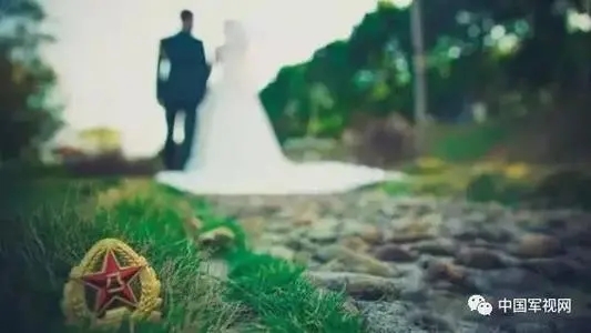 送给军恋男友的新年一段话