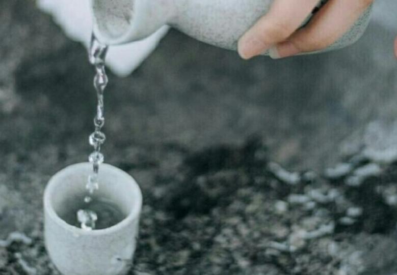 想念又见不到的诗句文案