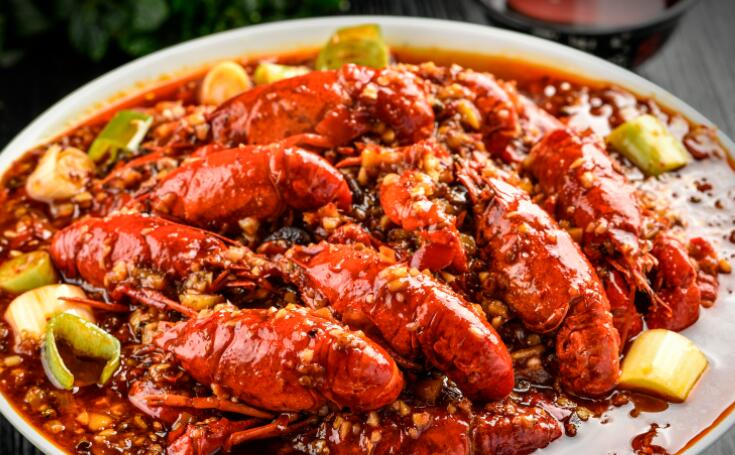 描写吃龙虾美味的句子文案