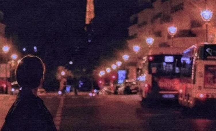 光鲜背后的心酸的句子文案