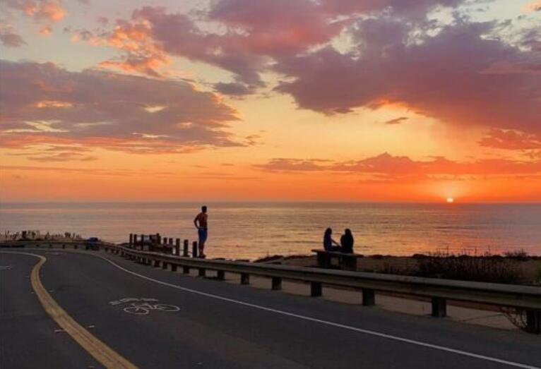 关于期待未来的句子文案