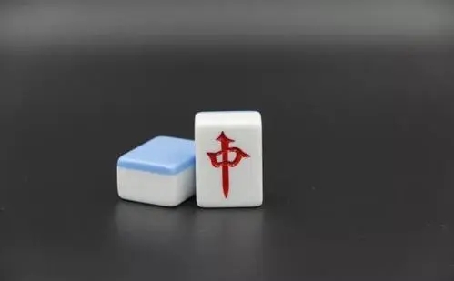 关于打扑克的搞笑说说文案