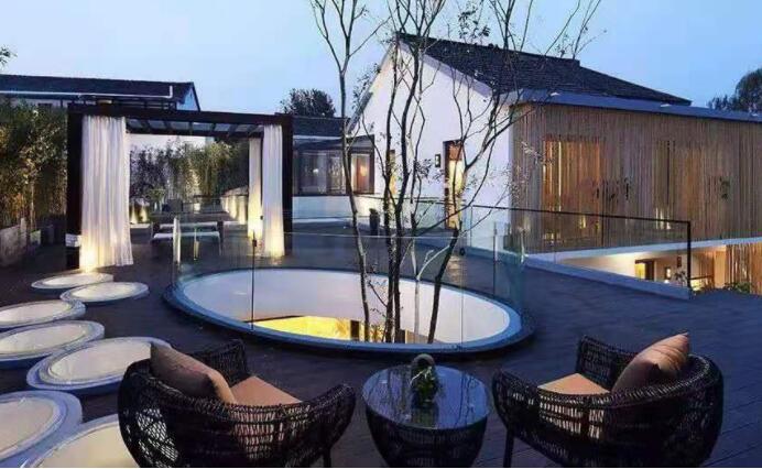 住酒店发朋友圈的精美句子文案