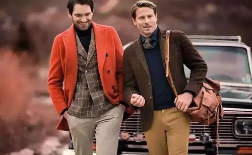 描写男生休闲装的句子文案