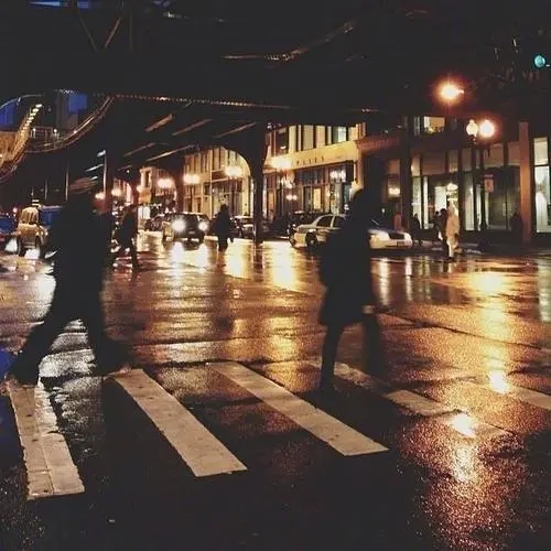 一个人看夜景发朋友圈的句子文案