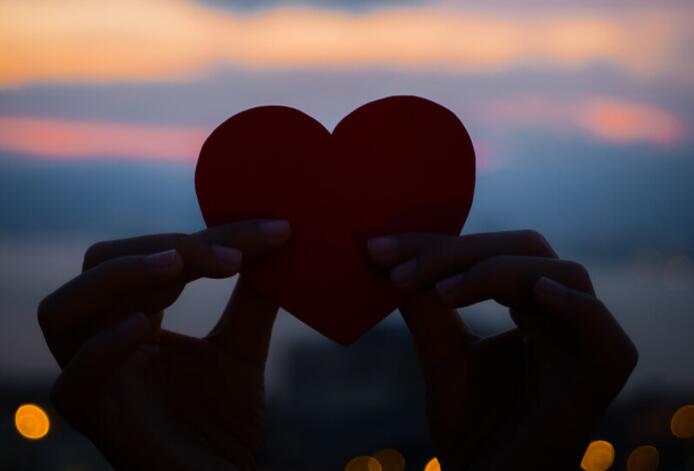 形容爱情美好浪漫的句子文案