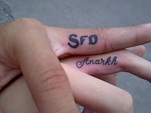 情侣纹身句子文案一对