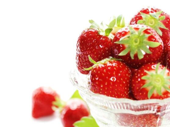 简短草莓的句子文案心情