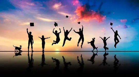 鼓励大学生的经典语句文案