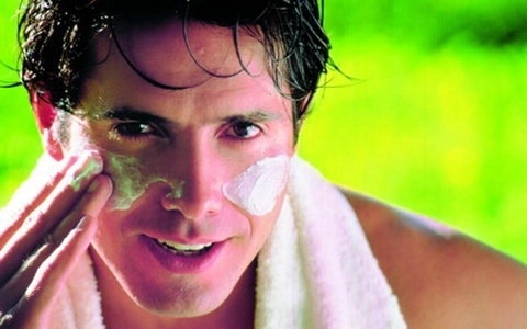 男人保养脸部的说说文案