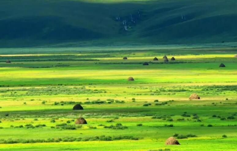 内蒙古旅游朋友圈文案