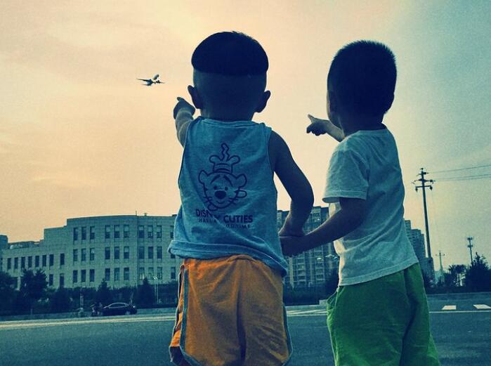 朋友许久未见再相聚的句子文案