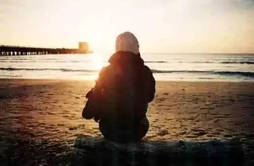 关于一个人被冷落的句子文案