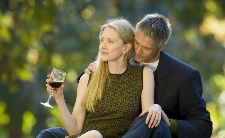 和美女聊天开心的句子文案