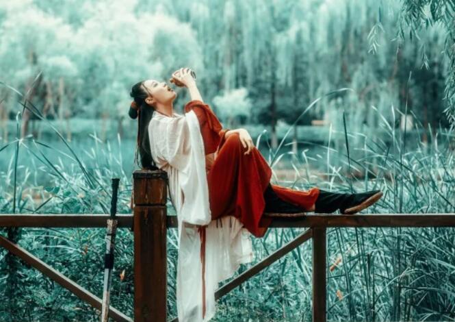 爱情伤心的诗句文案