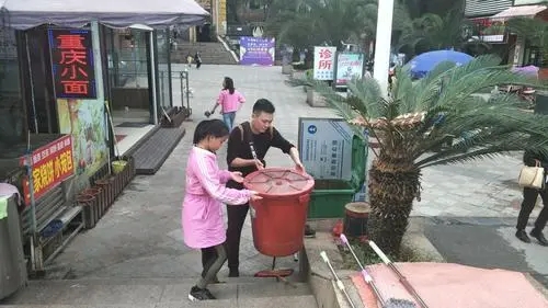 公共卫生靠大家一段话