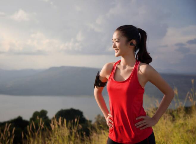 女人跑步的唯美句子文案