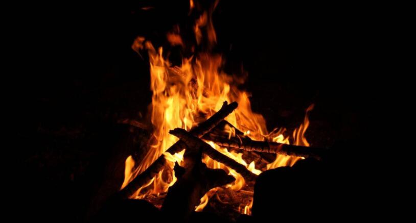 关于火的唯美经典句子文案