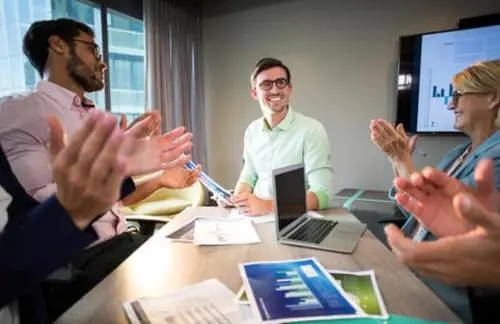 赞美领导的经典语句文案