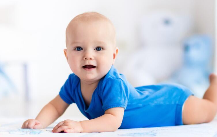 满月祝福语女孩十个字