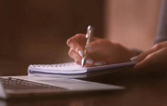 早上发给老婆幽默问候