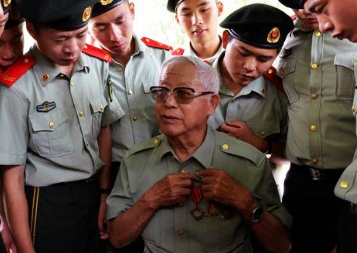 部队真情助廉寄语