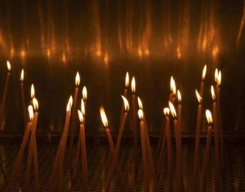 沉重悼念逝者句子文案