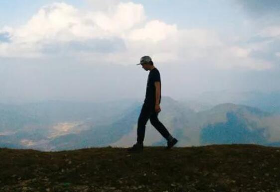 男生单身句子文案霸气短句