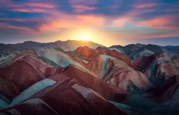 丹霞地貌朋友圈配文