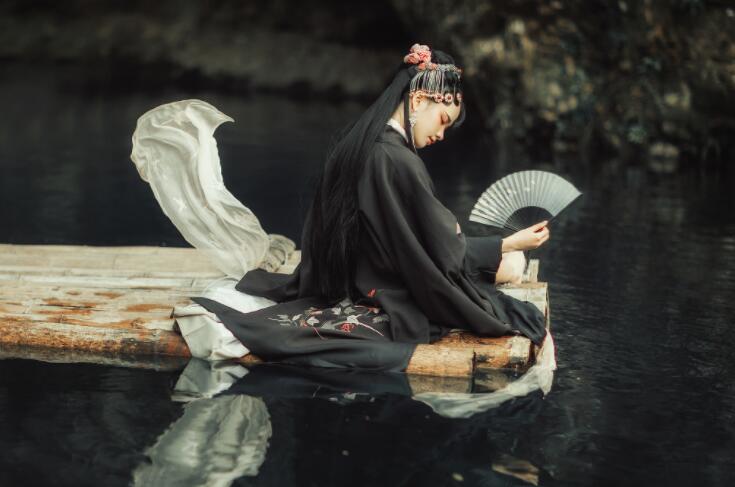 汉服发朋友圈句子文案