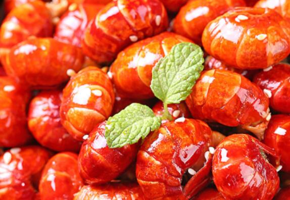 吃小龙虾搞笑说说文案