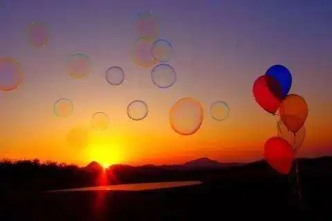 活在美颜相机里搞笑的说说文案