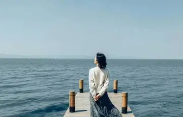 跟心爱的人离别让他等你的话