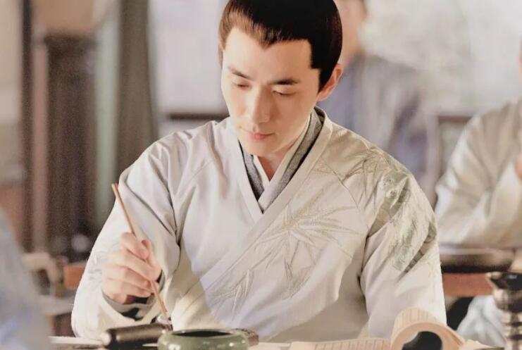 形容少年的诗句文案