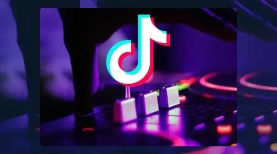 玩抖音上瘾的搞笑说说文案