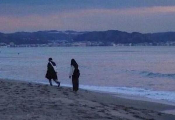 深夜看电视剧入迷的句子文案