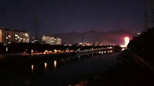 陌生的城市夜晚的短语