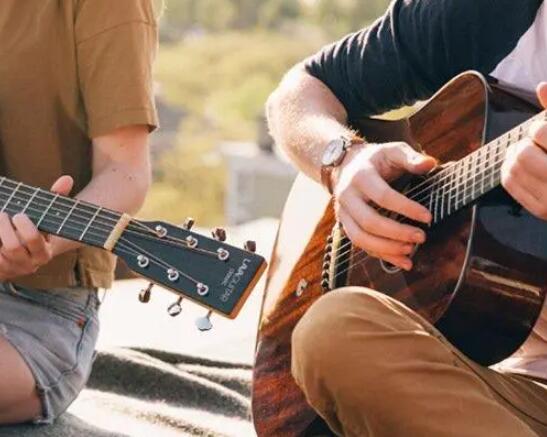 描写音乐的优美段落