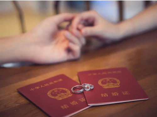 恭喜别人领证的简短句