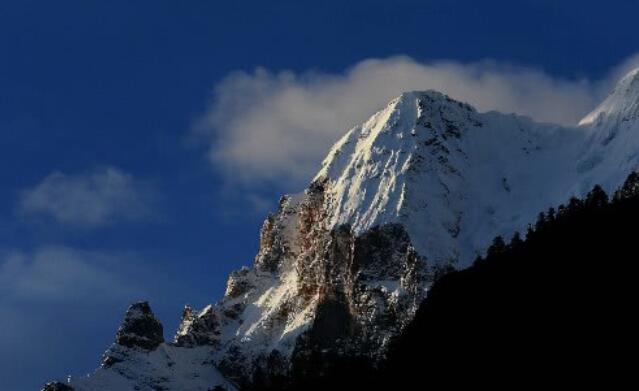 淡淡忧伤七字唯美句子文案