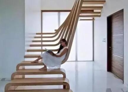 描写楼梯的诗句文案