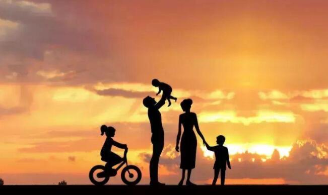 为了生活离开家的说说文案