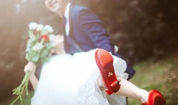 嫁对人幸福的句子文案