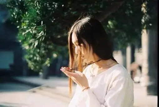 送给不懂珍惜男人的句子文案