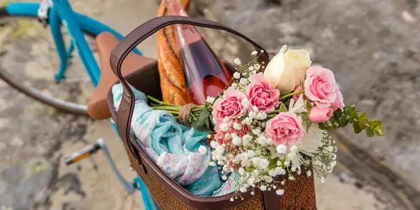 简短的祝福女生的话