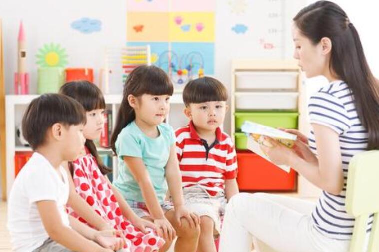 幼儿园老师发的朋友圈