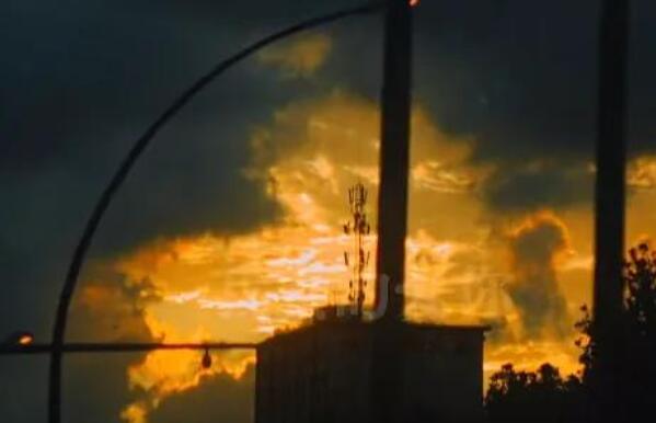 关于刚分手伤感的句子文案