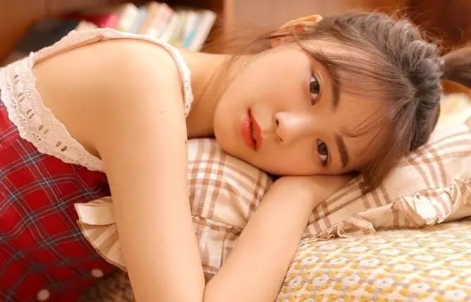 聊天撩湿女人句子文案