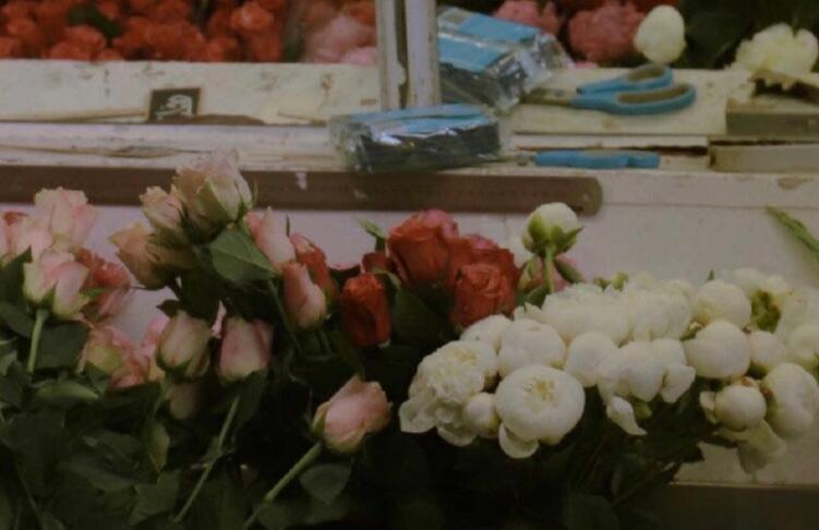 跟花有关的爱情句子文案